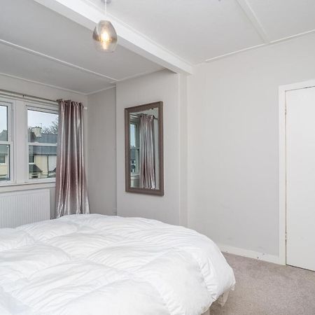 Pass The Keys Cosy And Spacious 2 Beds Flat With - Free Parking เอดินบะระ ภายนอก รูปภาพ