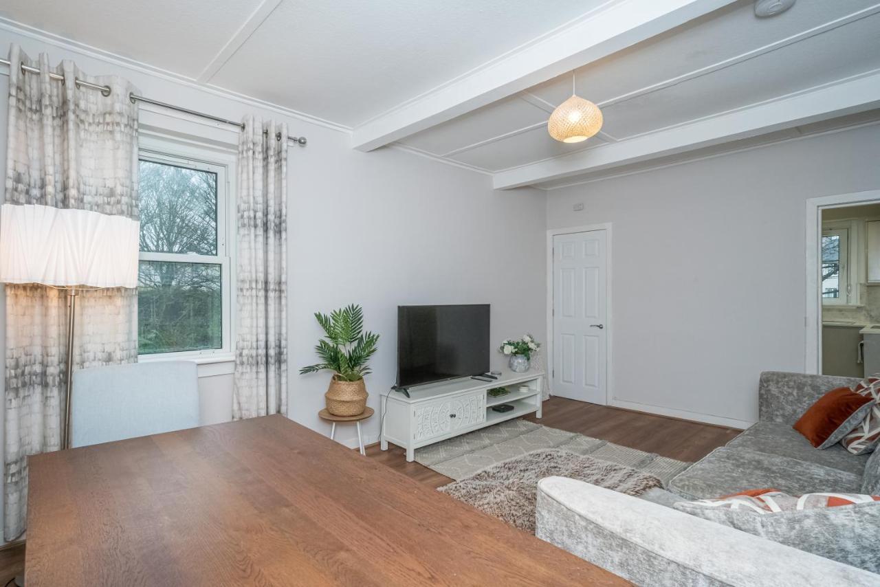 Pass The Keys Cosy And Spacious 2 Beds Flat With - Free Parking เอดินบะระ ภายนอก รูปภาพ